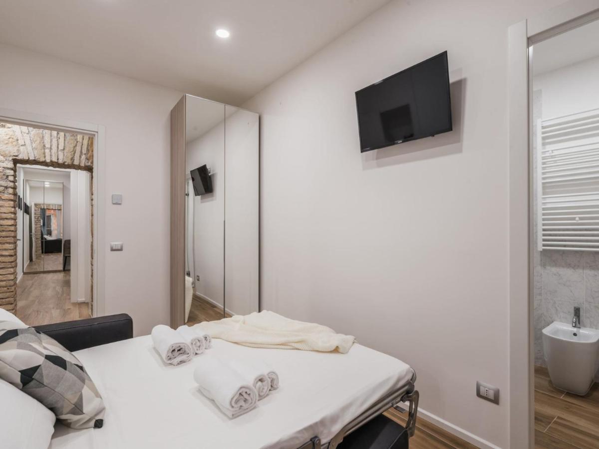 The Rent - Modern Three-bedroom A Few Steps From The Colosseum * Rom