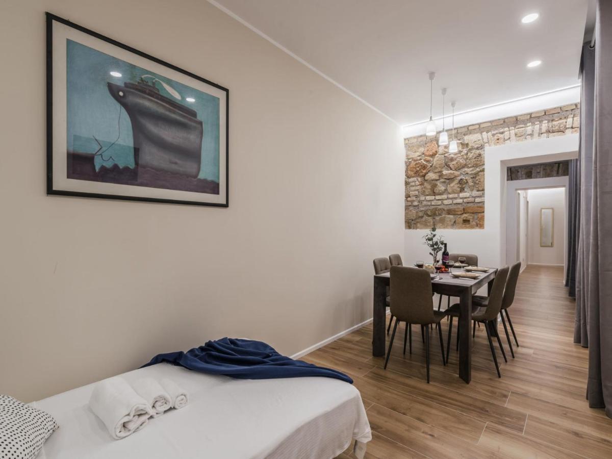 The Rent - Modern Three-bedroom A Few Steps From The Colosseum Appartamento