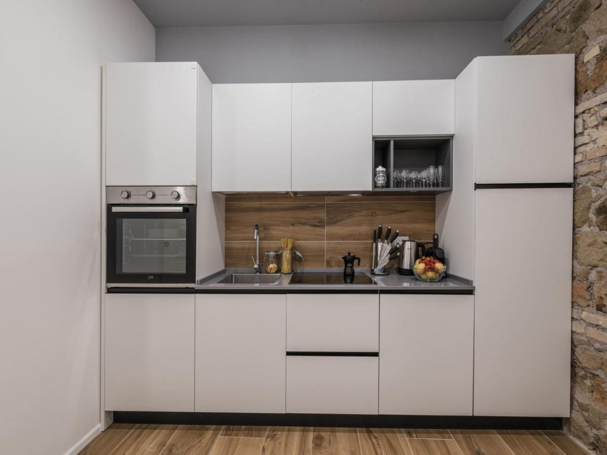 The Rent - Modern Three-bedroom A Few Steps From The Colosseum Appartamento
